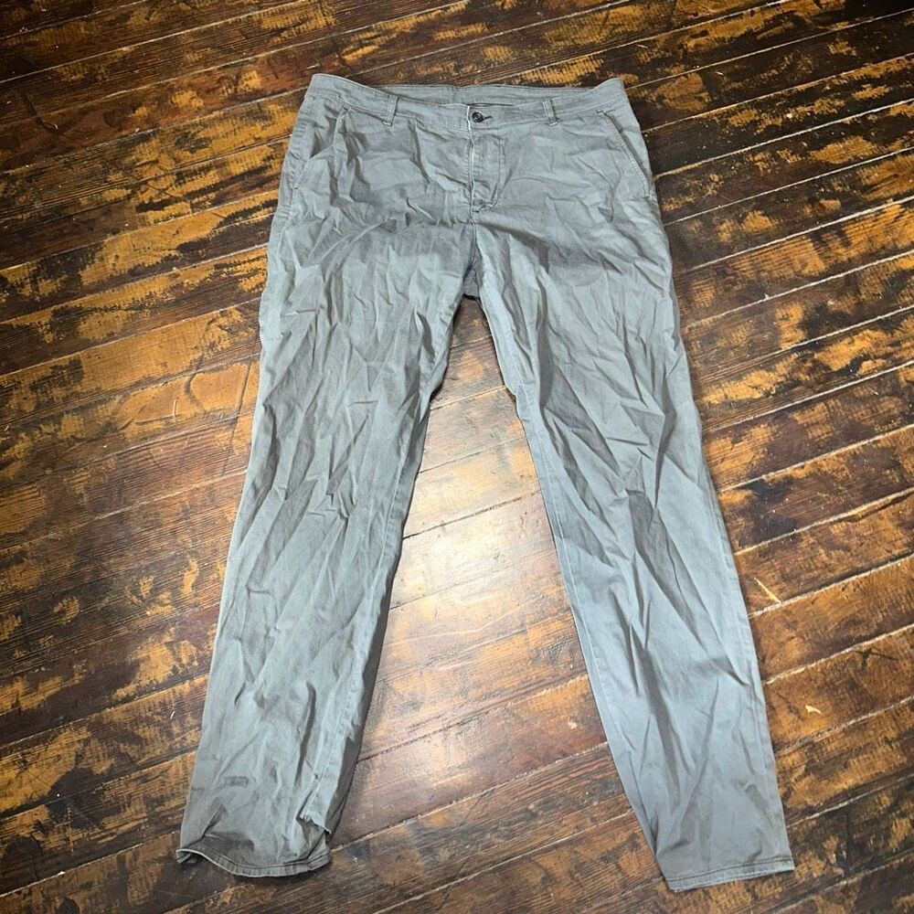 Adriano Goldshmeid luxe khaki 38x34 business casual slacks